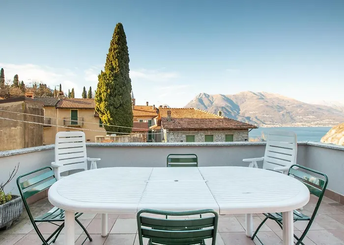 Mysa - Casa Chicca, Flat With Lake View Terrace Апартаменты *